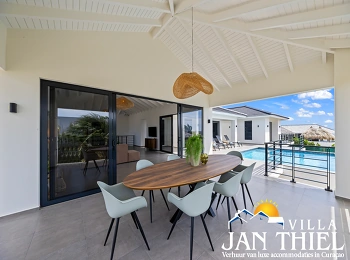 Villa Dream Catcher in Vista Royal